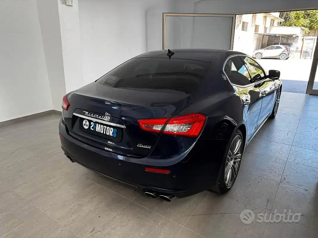Usata Maserati Ghibli 275 CV (202 kW) 2014 Blu/azzurro Berlina