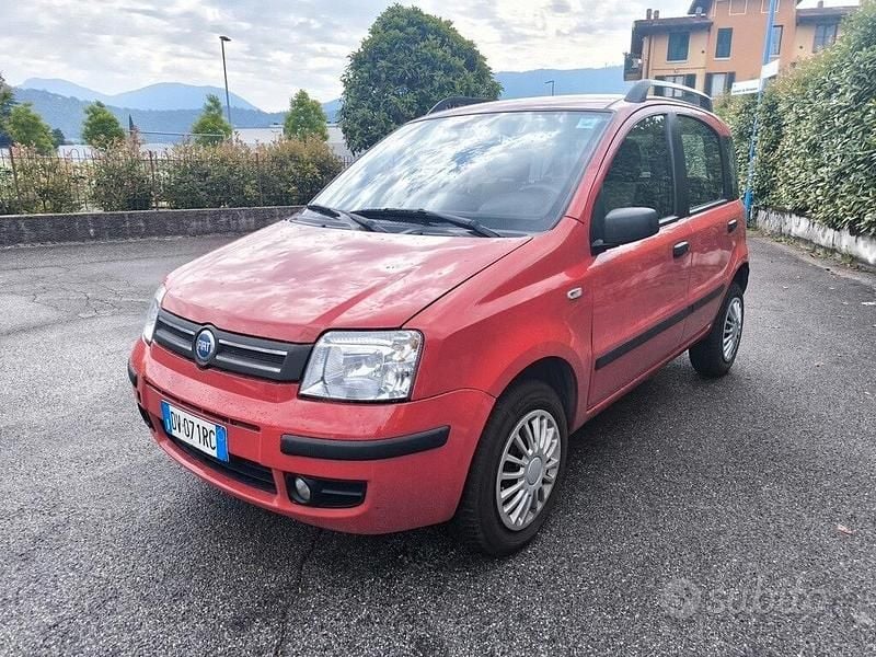Rosso Usata 2009 Fiat Panda Due volumi | 3700 € (Buon prezzo) - Immagine 1/4