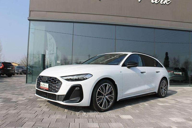 Nuova Audi A5 S-Line 204 CV (150 kW) 2025 Bianco ghiaccio Coupé