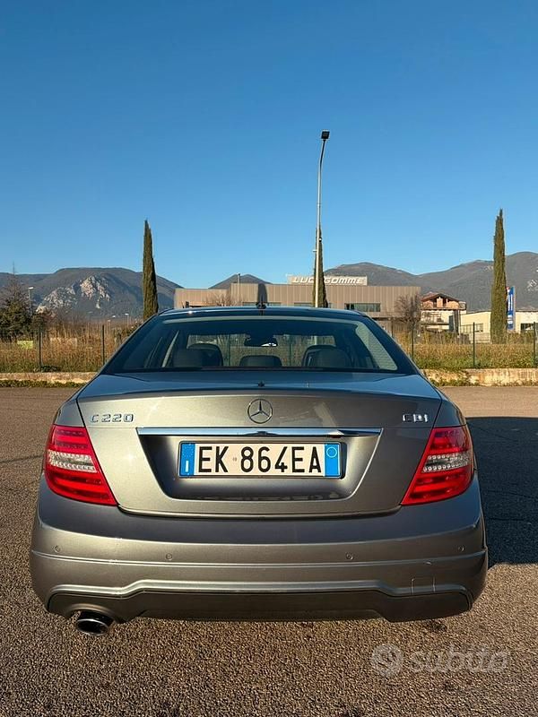 Usata Mercedes C220 AMG 170 CV (125 kW) 2011 Berlina