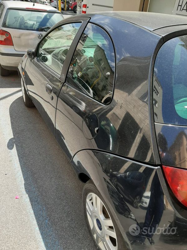 Usata Ford Ka Collection 69 CV (50 kW) 2006 Nero Utilitaria