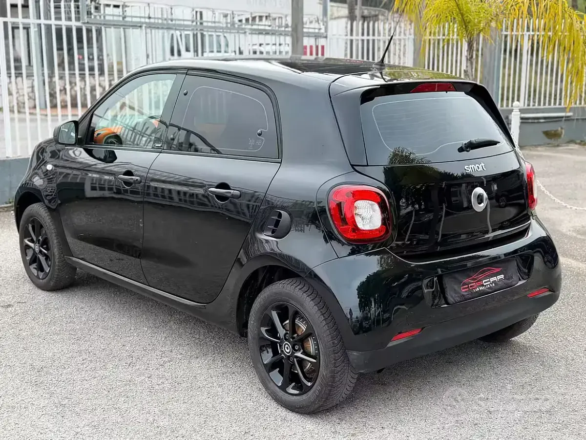 Usata Smart ForFour Passion 71 CV (52 kW) 2019 Nero Utilitaria