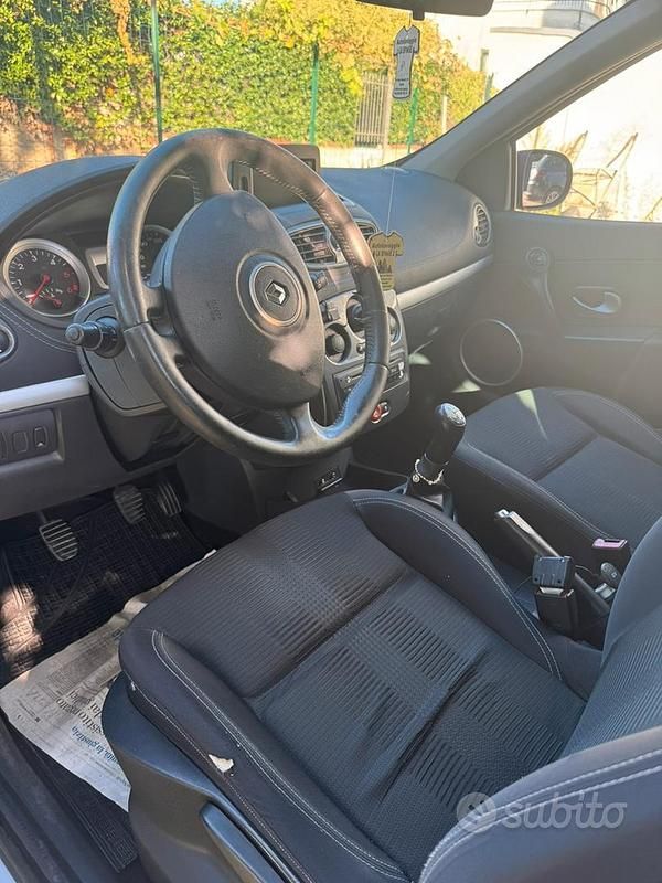Usata Renault Clio II 78 CV (57 kW) 2008 Nero Berlina