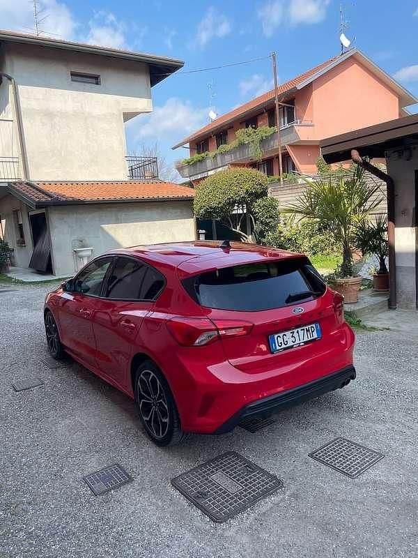 Usata Ford Focus ST-Line 125 CV (91 kW) 2021 Rosso Berlina