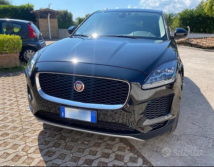 Usata 2020 Jaguar E-Pace SE SUV | 20.400 € (Buon prezzo) - Immagine 1/4