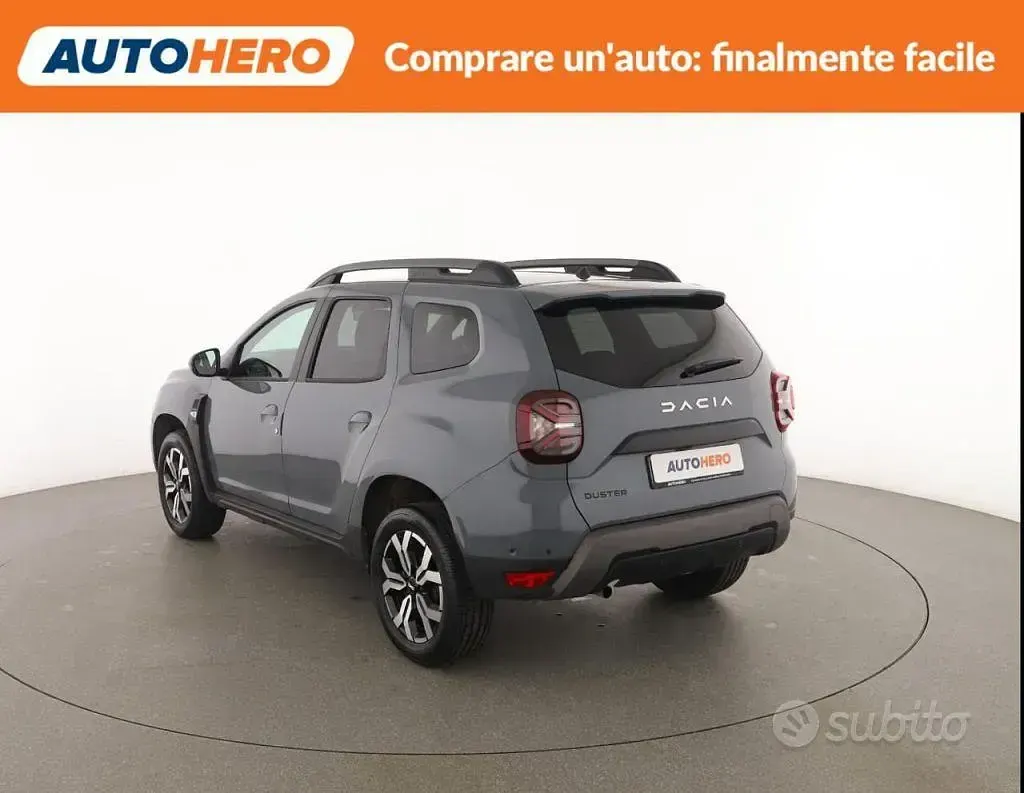 Usata Dacia Duster Journey 91 CV (66 kW) 2023 Grigio SUV