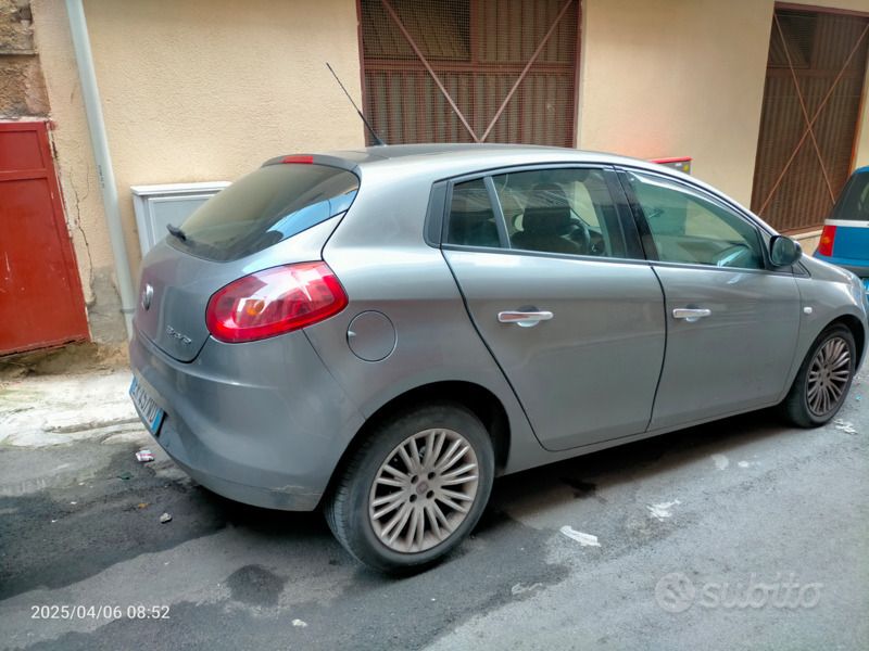 Usata Fiat Bravo 120 CV (88 kW) 2013 Grigio Utilitaria