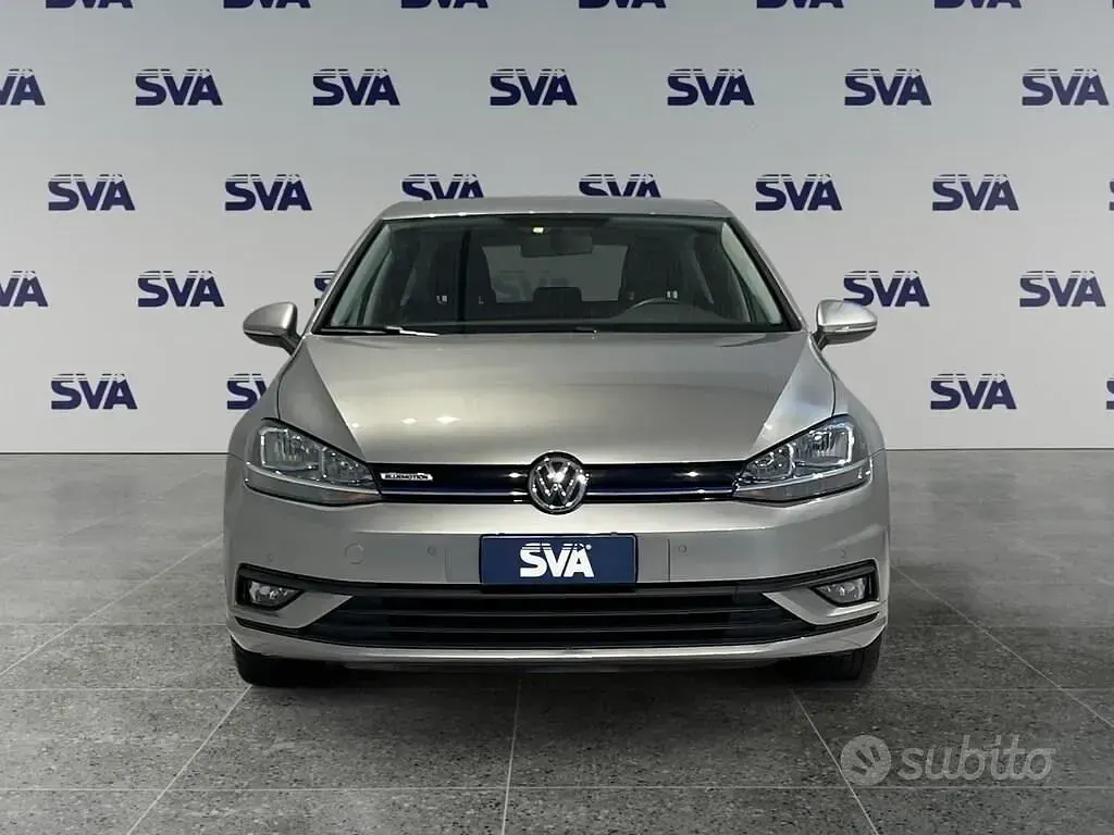Usata VW Golf VII Trendline 131 CV (96 kW) 2020 Grigio Berlina
