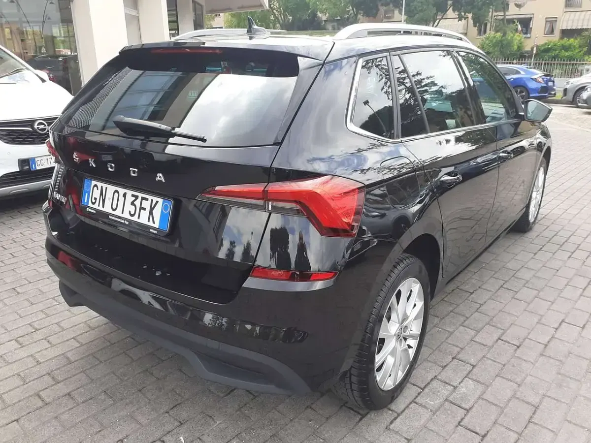Usata Skoda Kamiq 150 CV (110 kW) 2023 Nero SUV