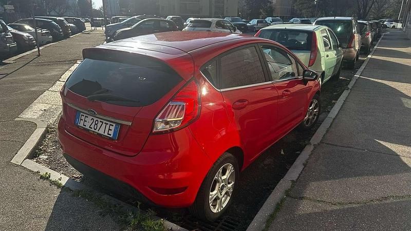 Usata Ford Fiesta Titanium 75 CV (55 kW) 2016 Berlina