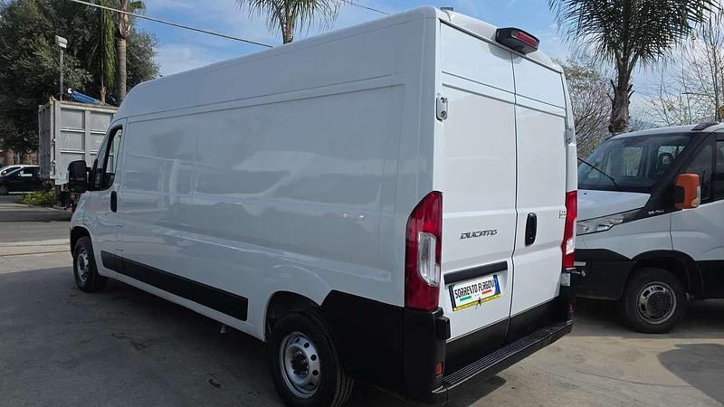 Usata Fiat Ducato 140 CV (102 kW) 2022 Bianco Furgone