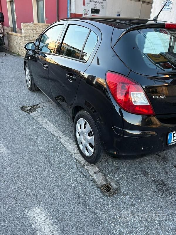 Usata Opel Corsa 2008 Nero Utilitaria