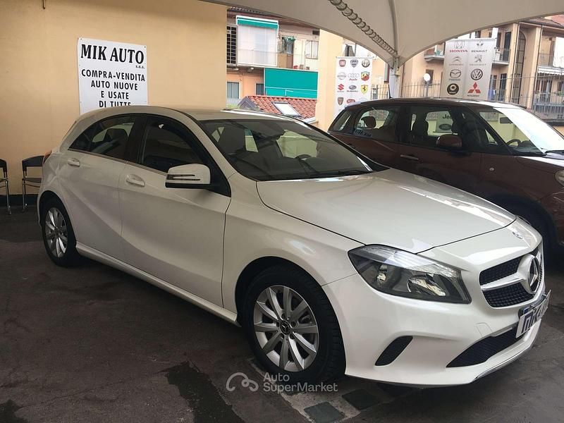 Usata Mercedes A180 Executive 109 CV (80 kW) 2017 Bianco Berlina
