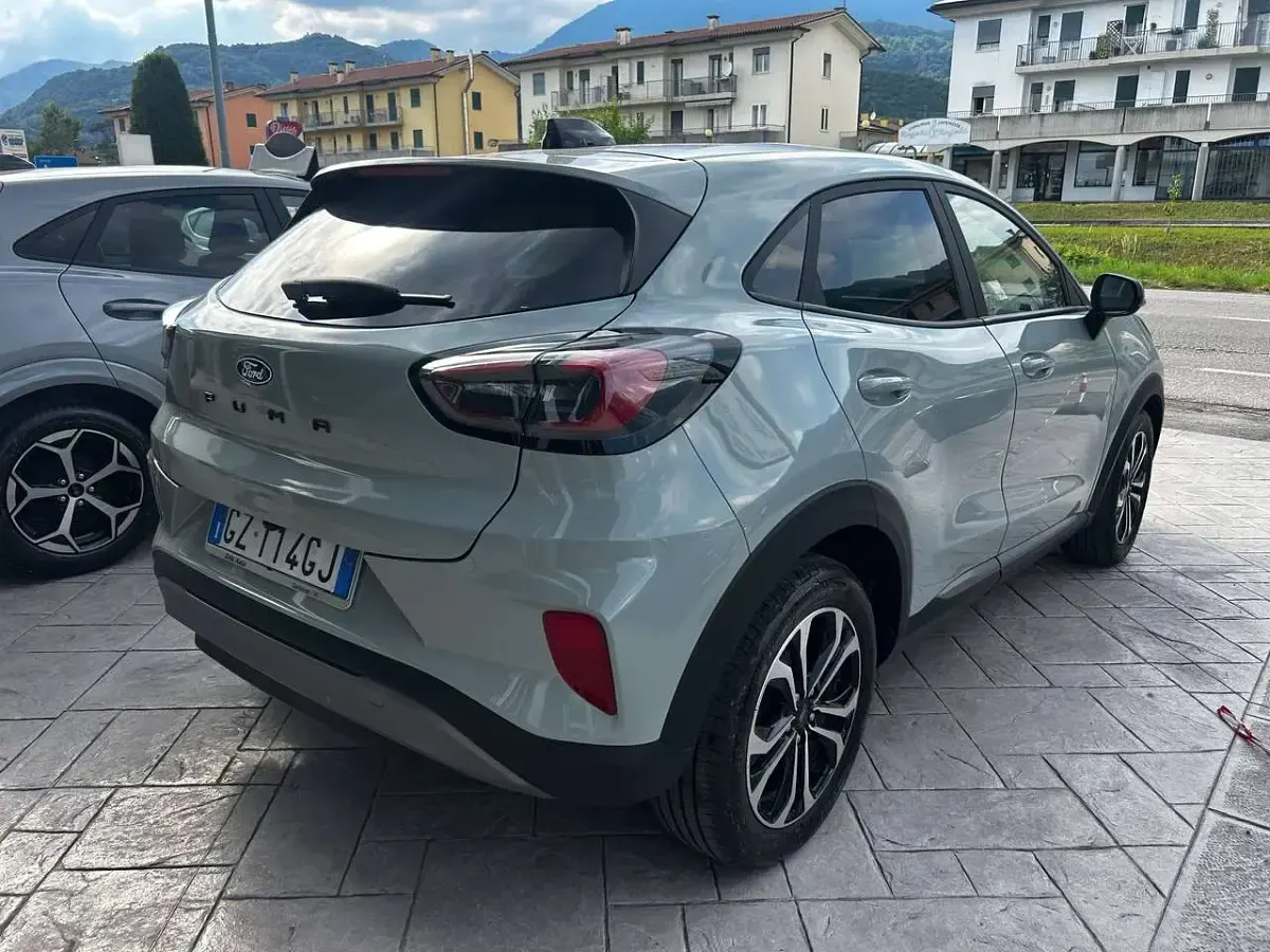 Usata Ford Puma Titanium 125 CV (91 kW) 2025 Verde SUV