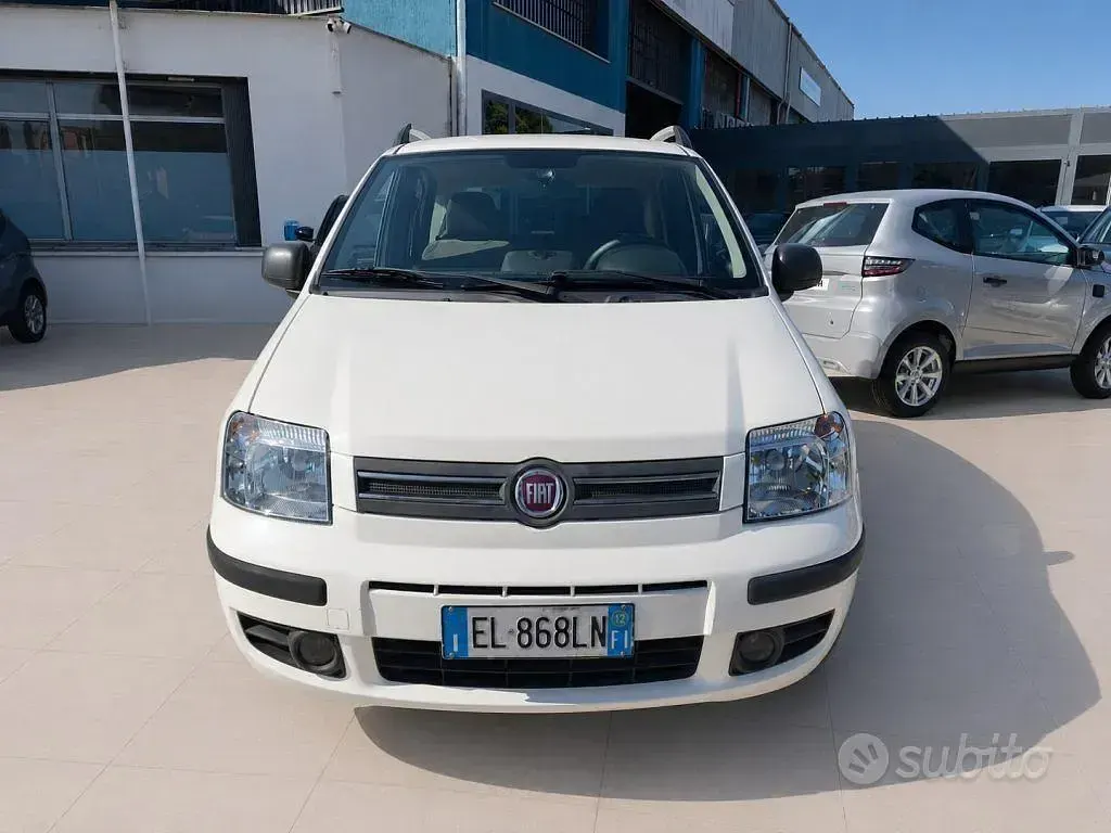 Usata Fiat Panda Classica 77 CV (56 kW) 2012 Bianco Utilitaria