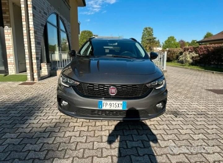 Usata Fiat Tipo 75 CV (55 kW) 2018 Grigio Station wagon