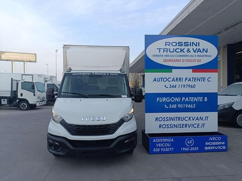 Usata Iveco Daily 160 CV (117 kW) 2022 Bianco Furgone