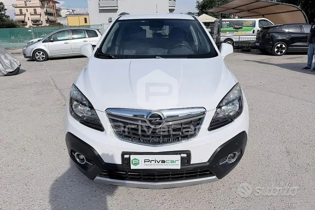 Usata Opel Mokka Cosmo 131 CV (96 kW) 2015 Bianco SUV