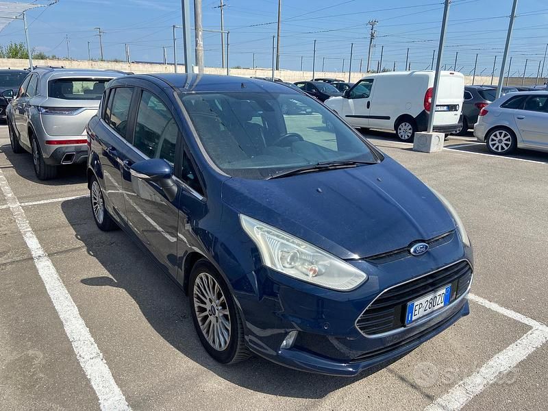 Usata Ford B-MAX Titanium 95 CV (69 kW) 2013 Blu Monovolume