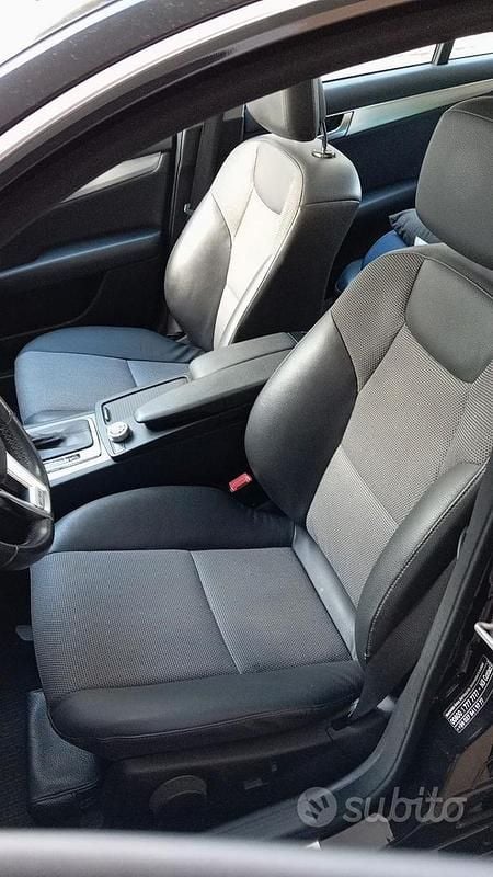 Usata Mercedes C200 136 CV (100 kW) 2012 Nero Berlina