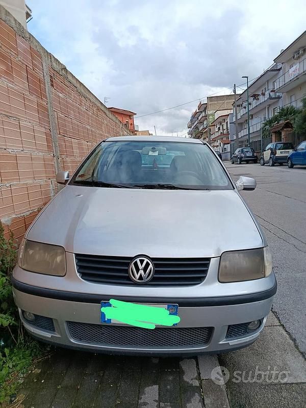 Usata VW Polo 2000 Grigio Berlina