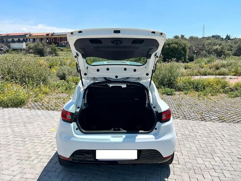 Usata Renault Clio IV PE 90 CV (66 kW) 2014 Bianco Berlina