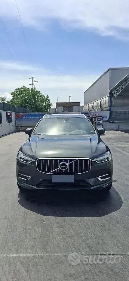 Usata Volvo XC60 Inscription 235 CV (172 kW) 2018 Grigio SUV