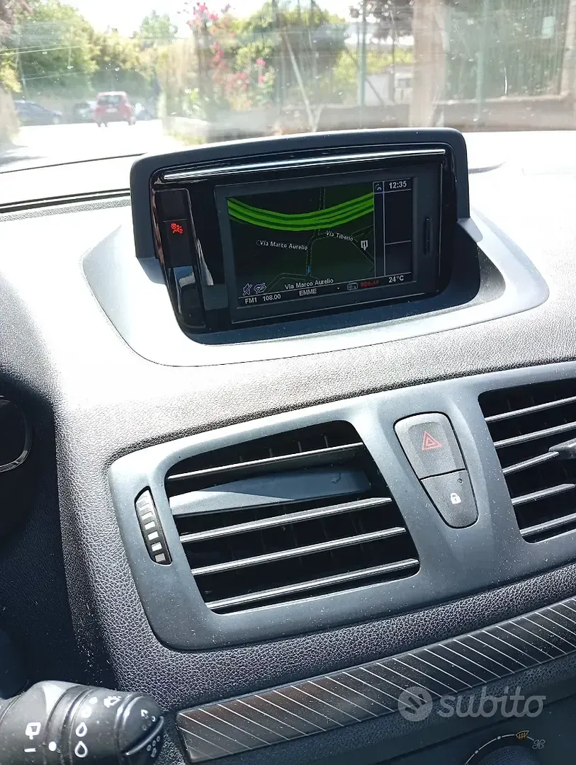 Usata Renault Mégane GrandTour 110 CV (80 kW) 2012 Grigio Station wagon