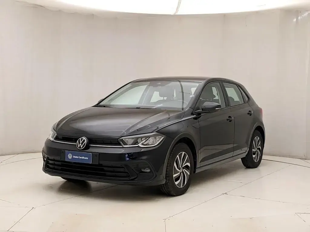Usata VW Polo Life 95 CV (69 kW) 2023 Nero Utilitaria