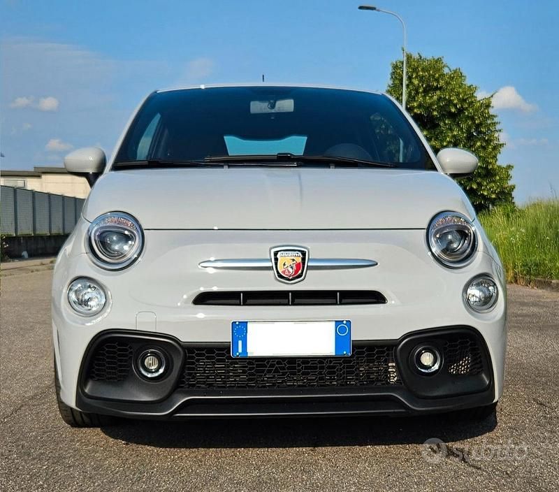 Usata Abarth 595 145 CV (106 kW) 2022 Grigio Berlina