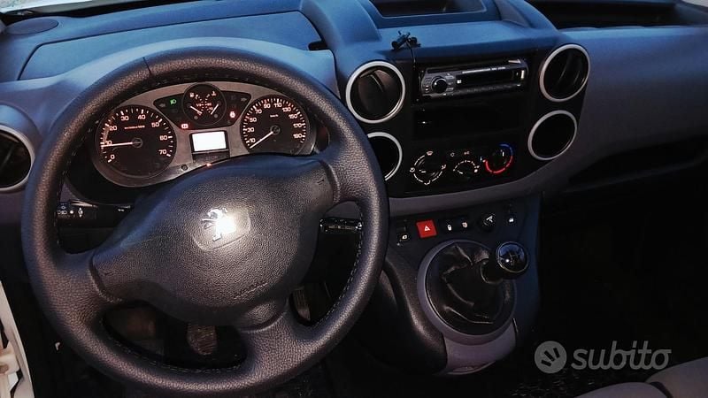 Usata Peugeot Partner 2015 Bianco Monovolume