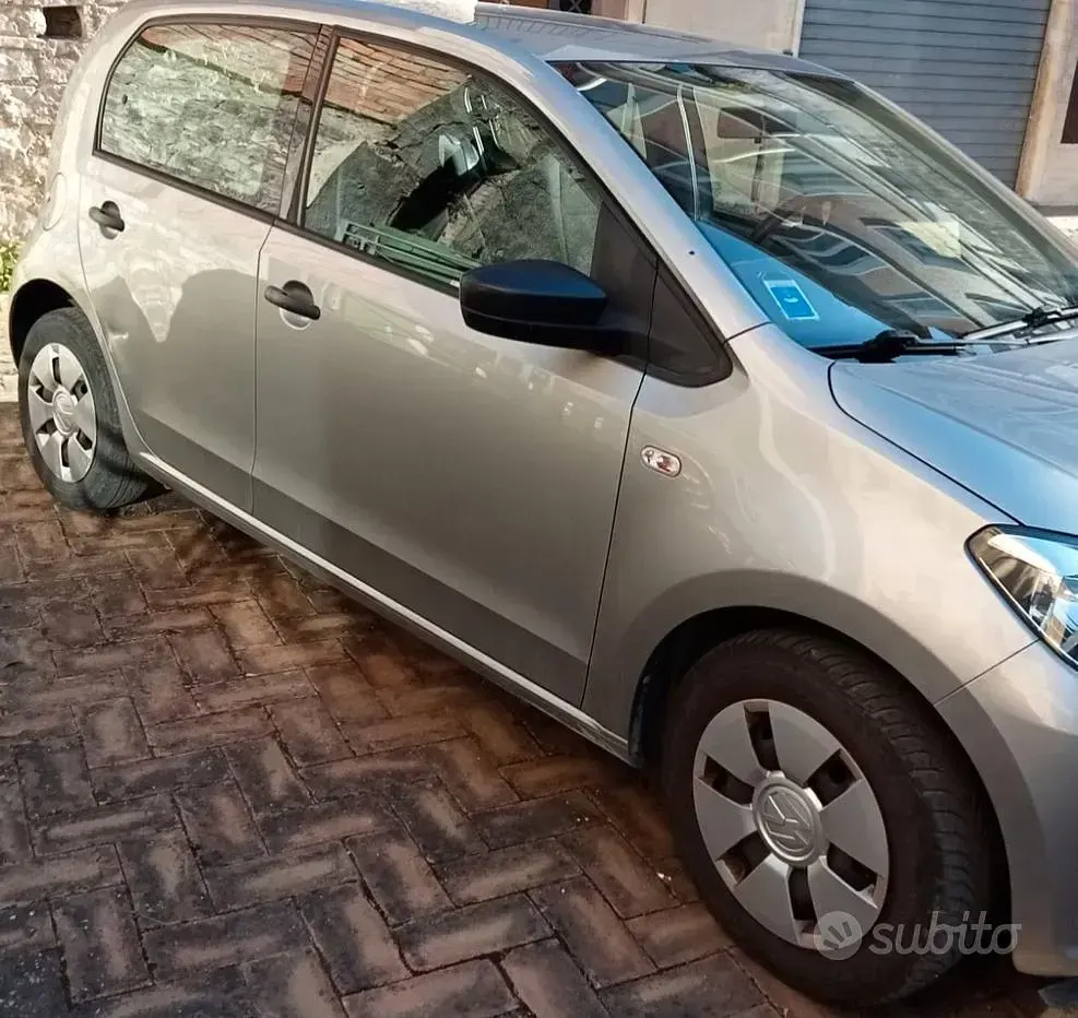Usata VW up! 60 CV (44 kW) 2015 Grigio Utilitaria