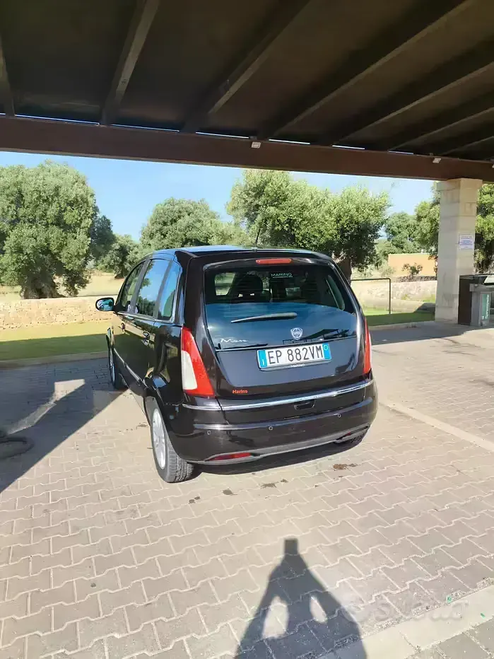 Usata Lancia Musa 77 CV (56 kW) 2013 Nero Monovolume