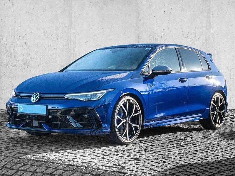 Usata VW Golf VIII R 333 CV (244 kW) 2025 Lapiz blue Berlina
