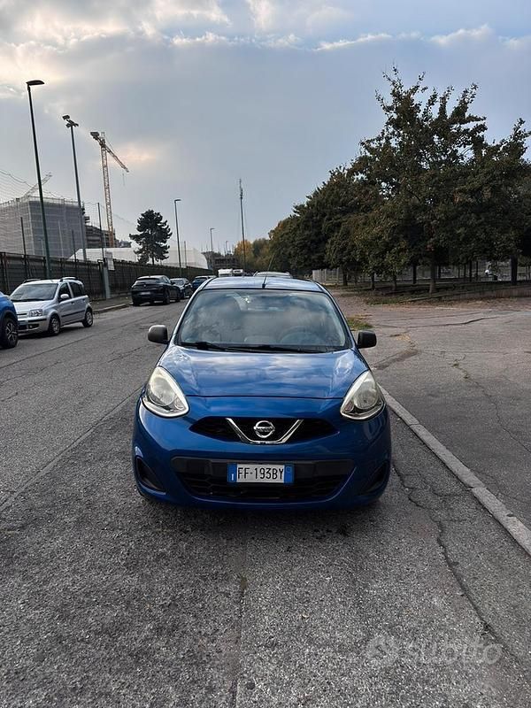 Usata Nissan Micra 80 CV (58 kW) 2016 Blu Berlina