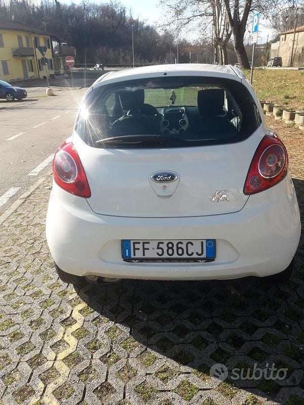 Usata Ford Ka Plus 69 CV (50 kW) 2016 Bianco Utilitaria