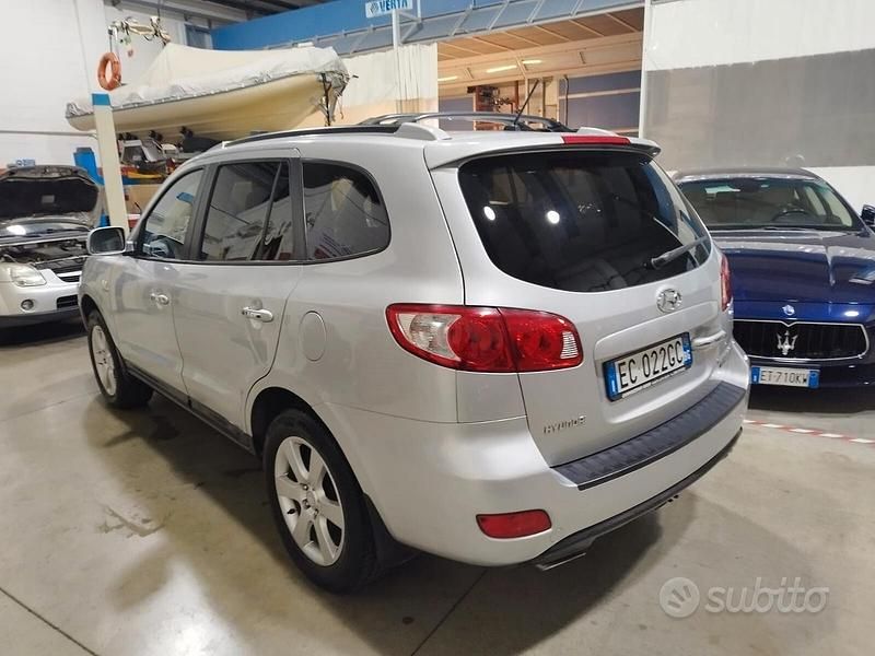 Usata Hyundai Santa Fe 155 CV (114 kW) 2010 Grigio SUV