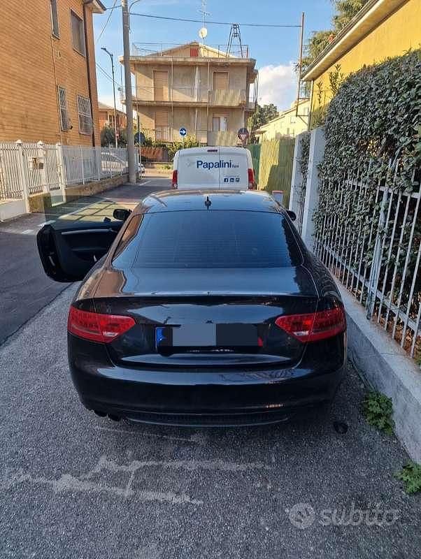 Usata Audi A5 Ambiente 170 CV (125 kW) 2011 Nero Coupé