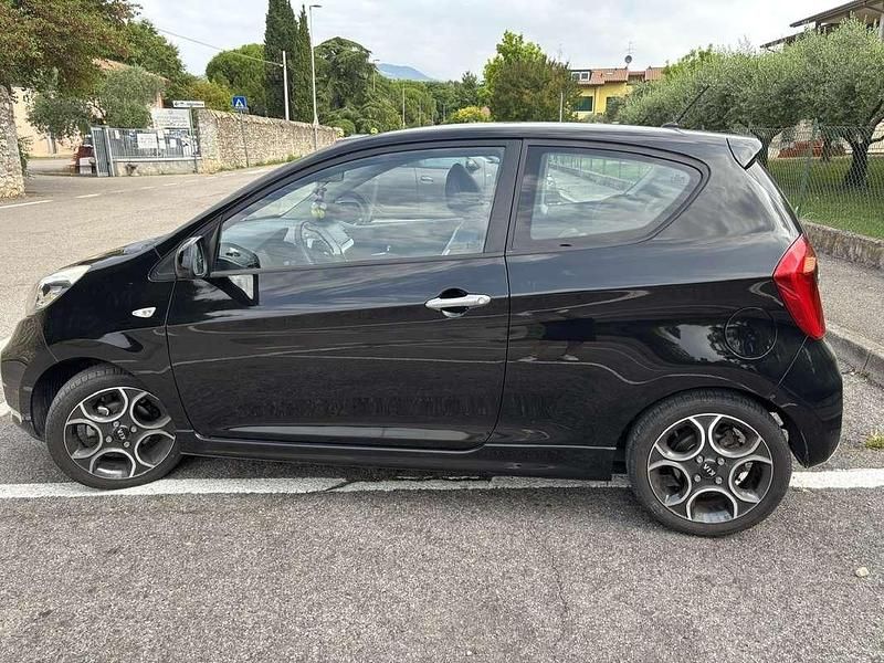 Usata Kia Picanto 84 CV (61 kW) 2013 Nero Utilitaria