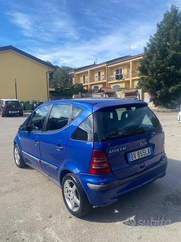 Usata Mercedes A170 95 CV (69 kW) 2002 Blu Berlina