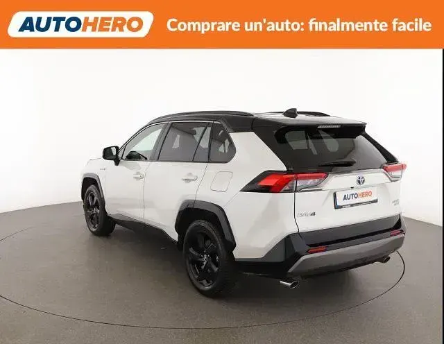 Usata Toyota RAV4 Hybrid Style 178 CV (130 kW) 2019 Bianco SUV