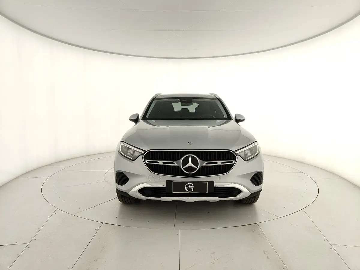 Usado Mercedes GLC200 Advanced 163 CV (119 kW) 2025 Plateado SUV