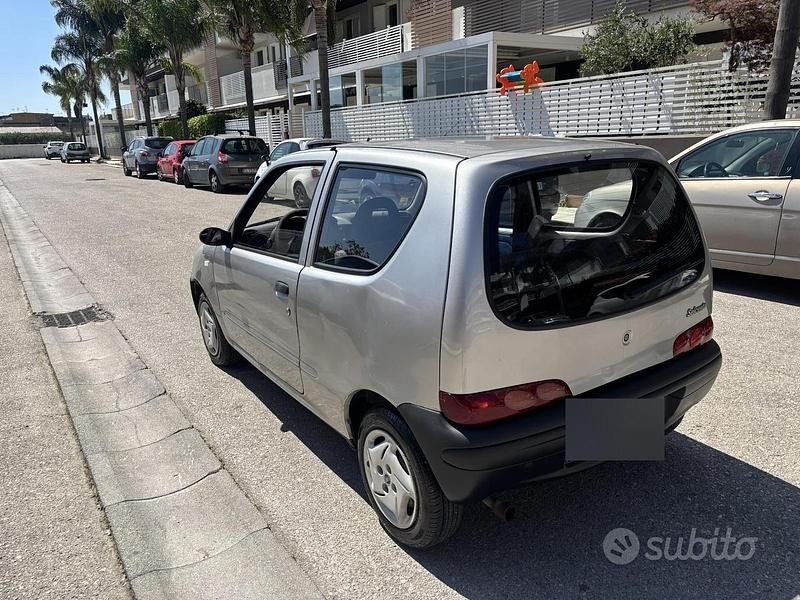 Usata Fiat 600 73 CV (53 kW) 1999 Grigio Berlina