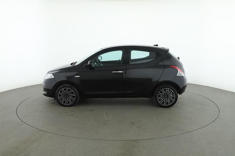 Usata Lancia Ypsilon Silver 69 CV (50 kW) 2023 Nero Utilitaria