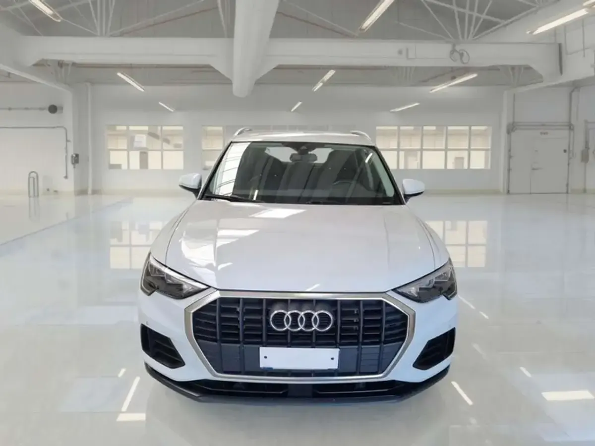 Usata Audi Q3 Business 150 CV (110 kW) 2022 Bianco SUV