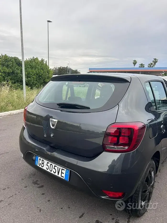 Usata Dacia Sandero 75 CV (55 kW) 2020 Berlina