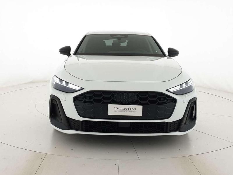 Nuova Audi A5 S-Line 204 CV (150 kW) 2026 Bianco arkona Berlina