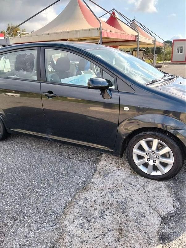 Usata Toyota Corolla Verso 2006 Nero Monovolume