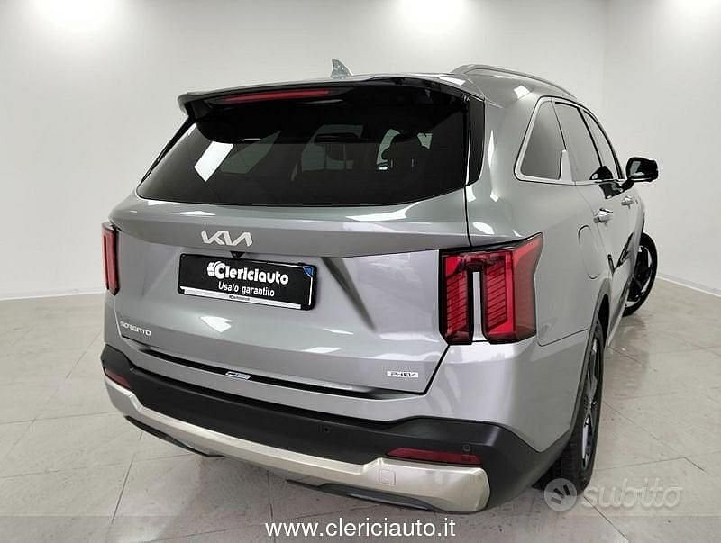 Usata Kia Sorento 252 CV (185 kW) 2025 Grigio SUV
