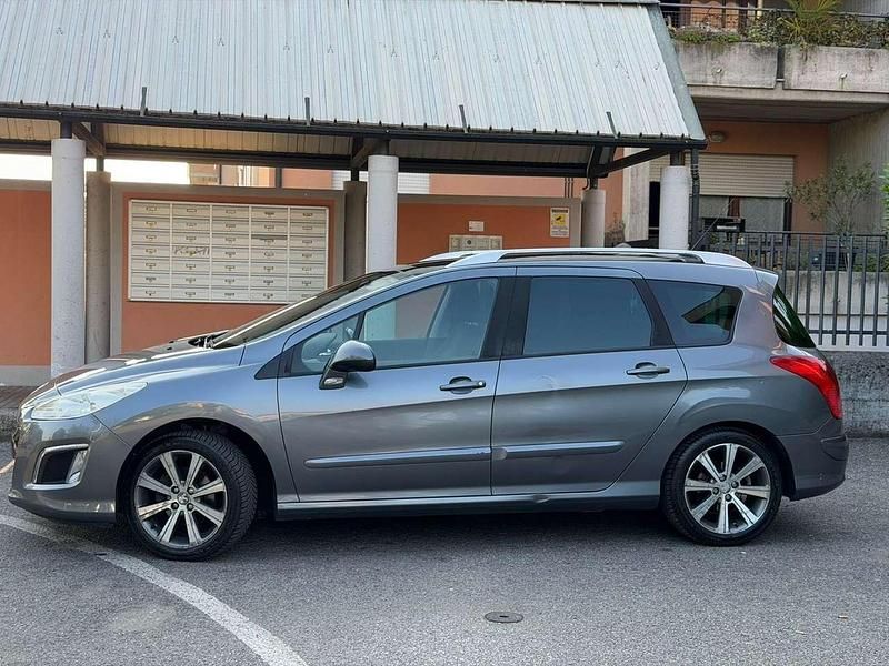 Usata Peugeot 308 Premium 109 CV (80 kW) 2011 Other Berlina